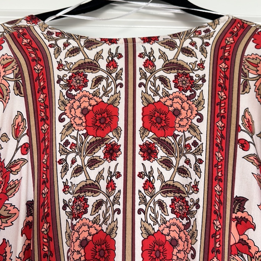 Beautiful floral cardigan wrap
